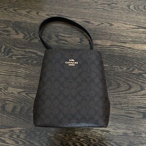 coach bucket bag